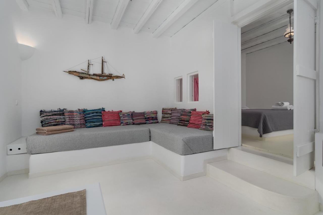 Thalassitra Private Pool Suites 阿达玛斯 外观 照片