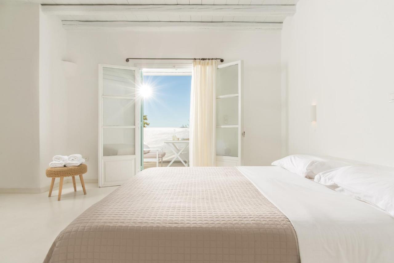 Thalassitra Private Pool Suites 阿达玛斯 外观 照片