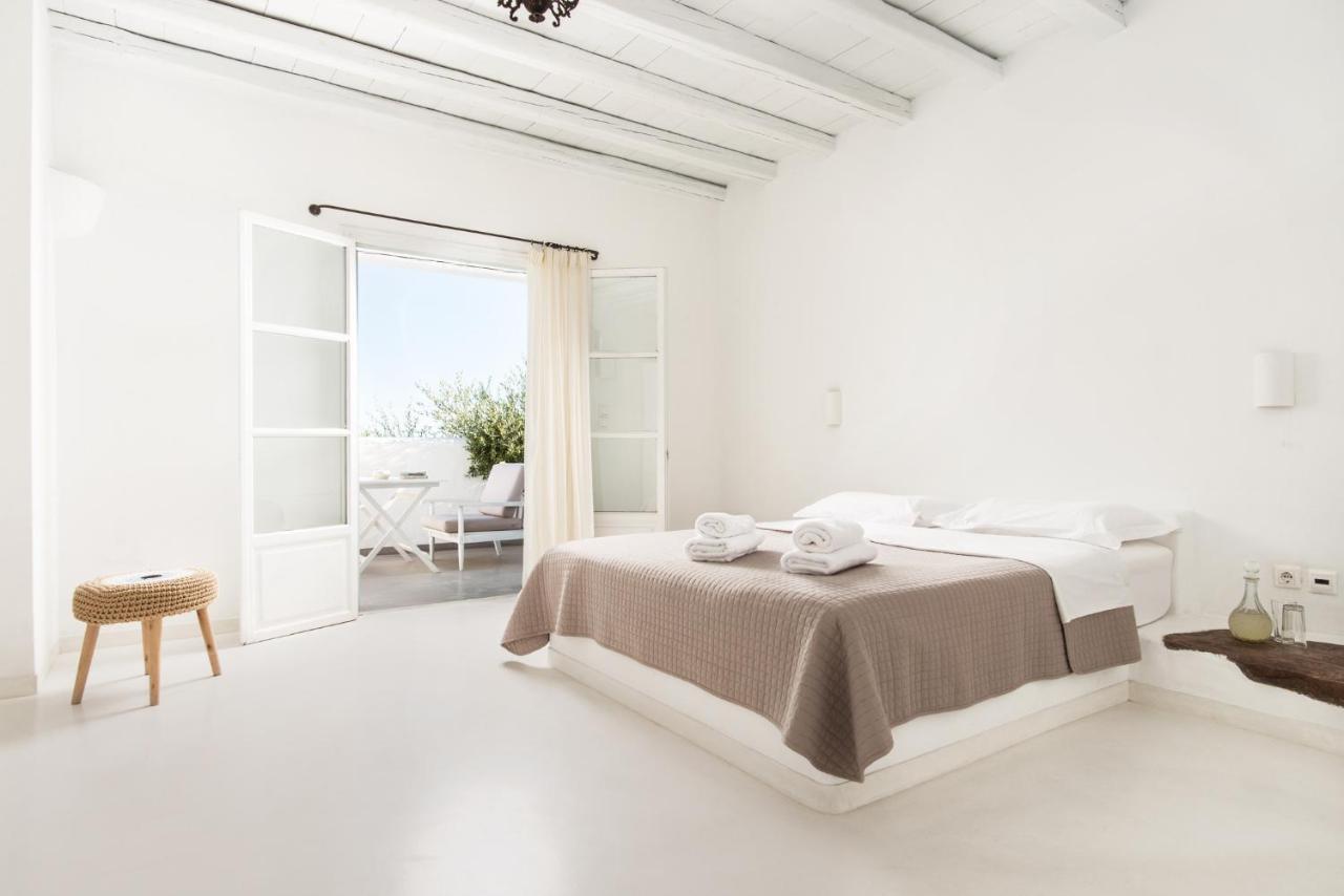 Thalassitra Private Pool Suites 阿达玛斯 外观 照片