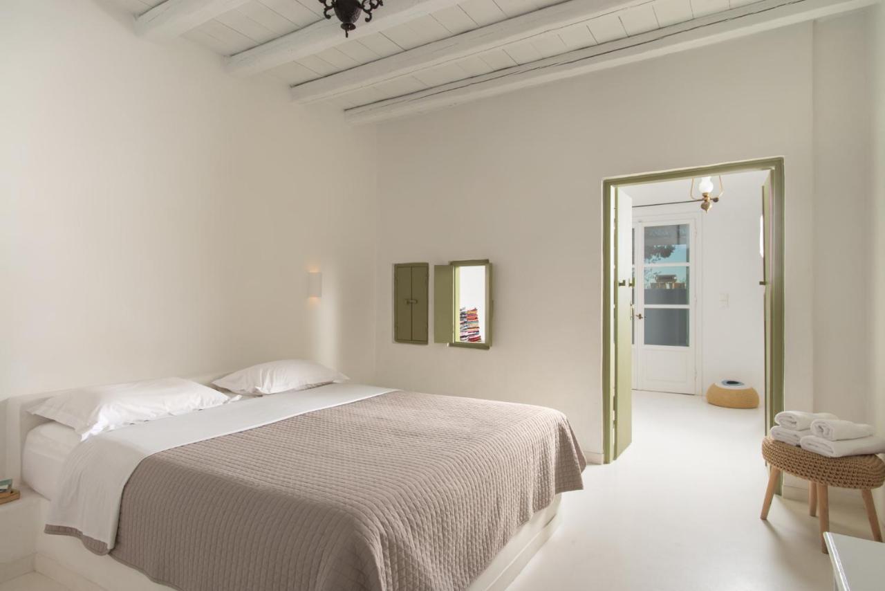 Thalassitra Private Pool Suites 阿达玛斯 外观 照片