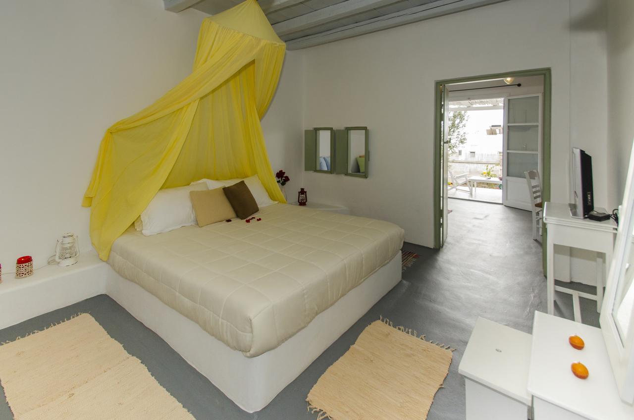 Thalassitra Private Pool Suites 阿达玛斯 外观 照片